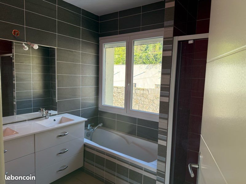 Appartement à louer, 68m², Saint-Martin-le-Vinoux