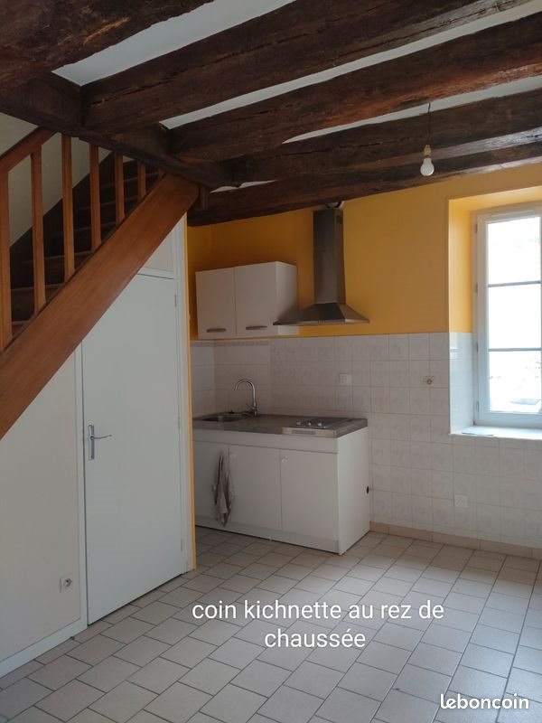 Appartement à louer, 45m², Savigné-sur-Lathan