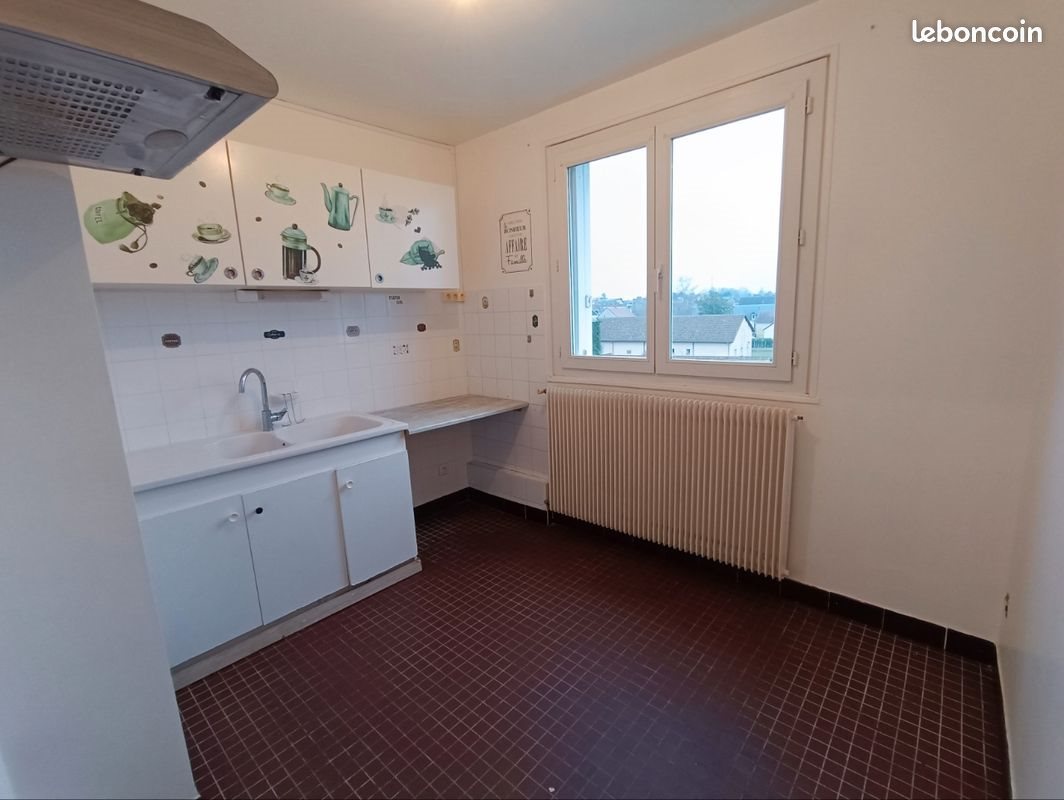 Appartement à louer, 70m², Nérondes