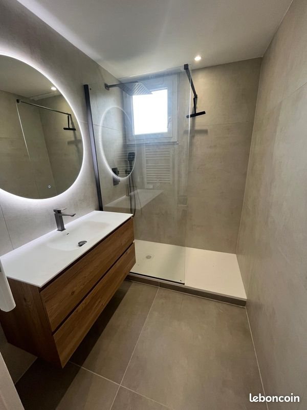 Appartement à louer, 57m², Marseille 8ème