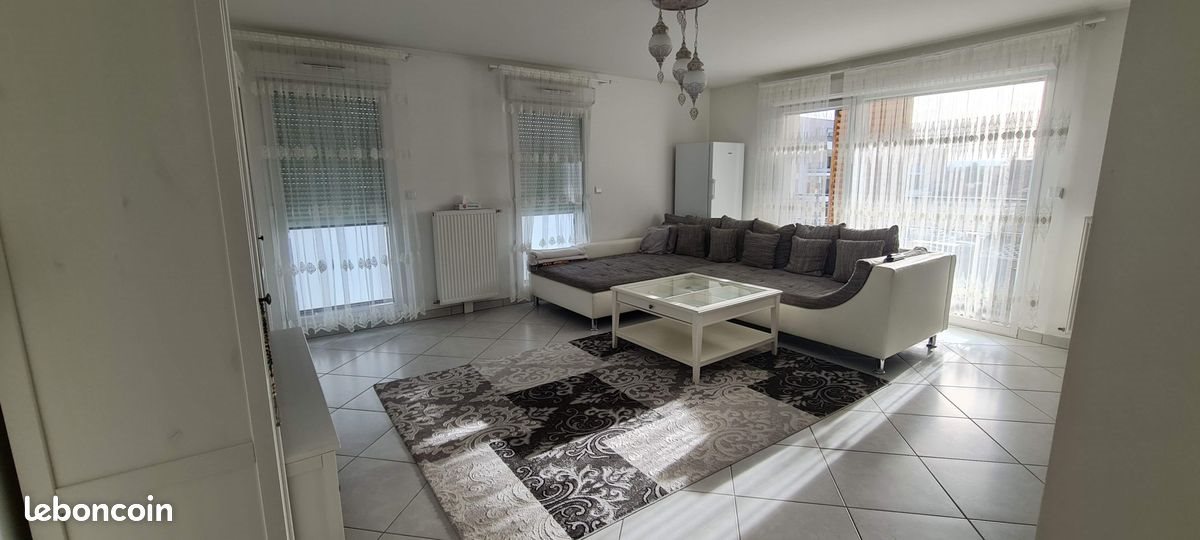 Appartement à louer, 75m², Saint-Genis-Pouilly