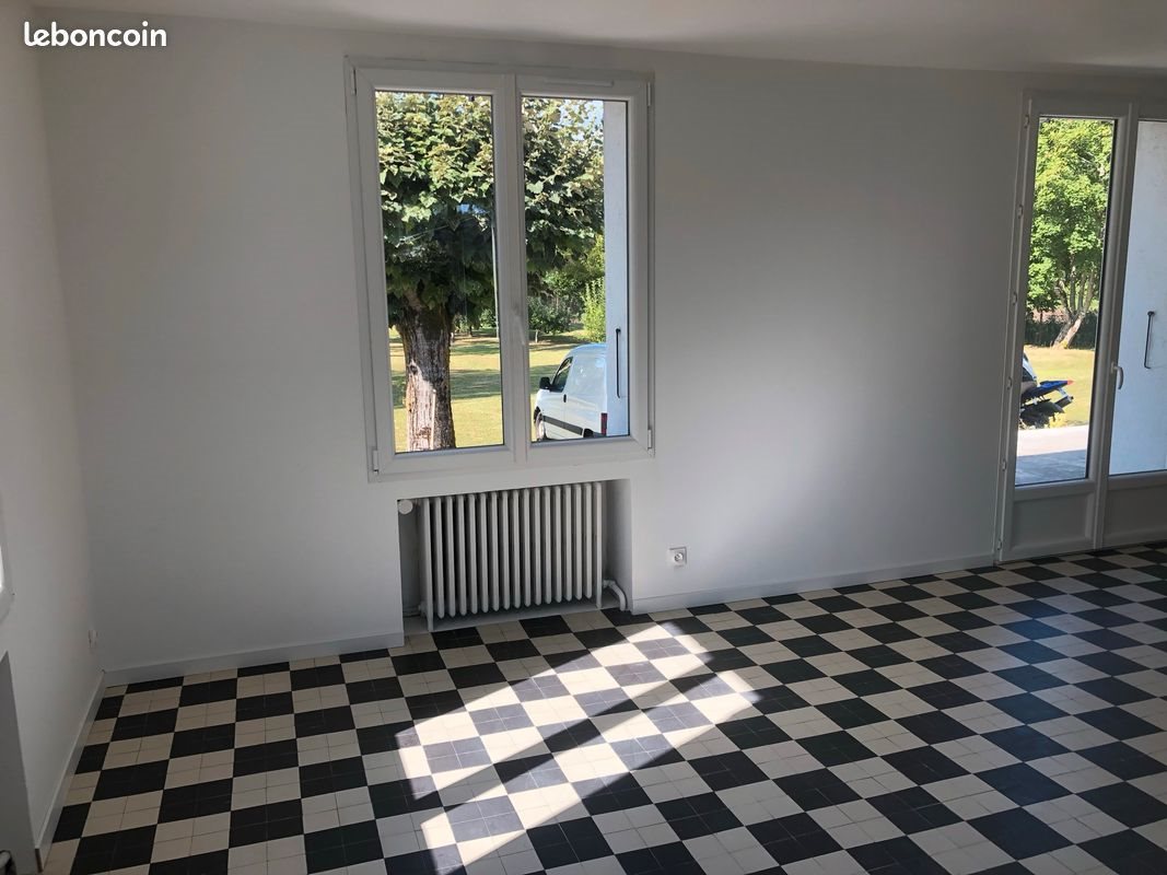 Maison à louer, 80m², Challuy