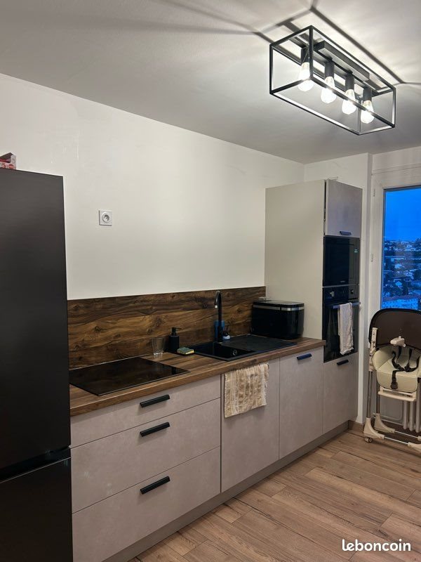 Appartement à vendre, 70m², Unieux