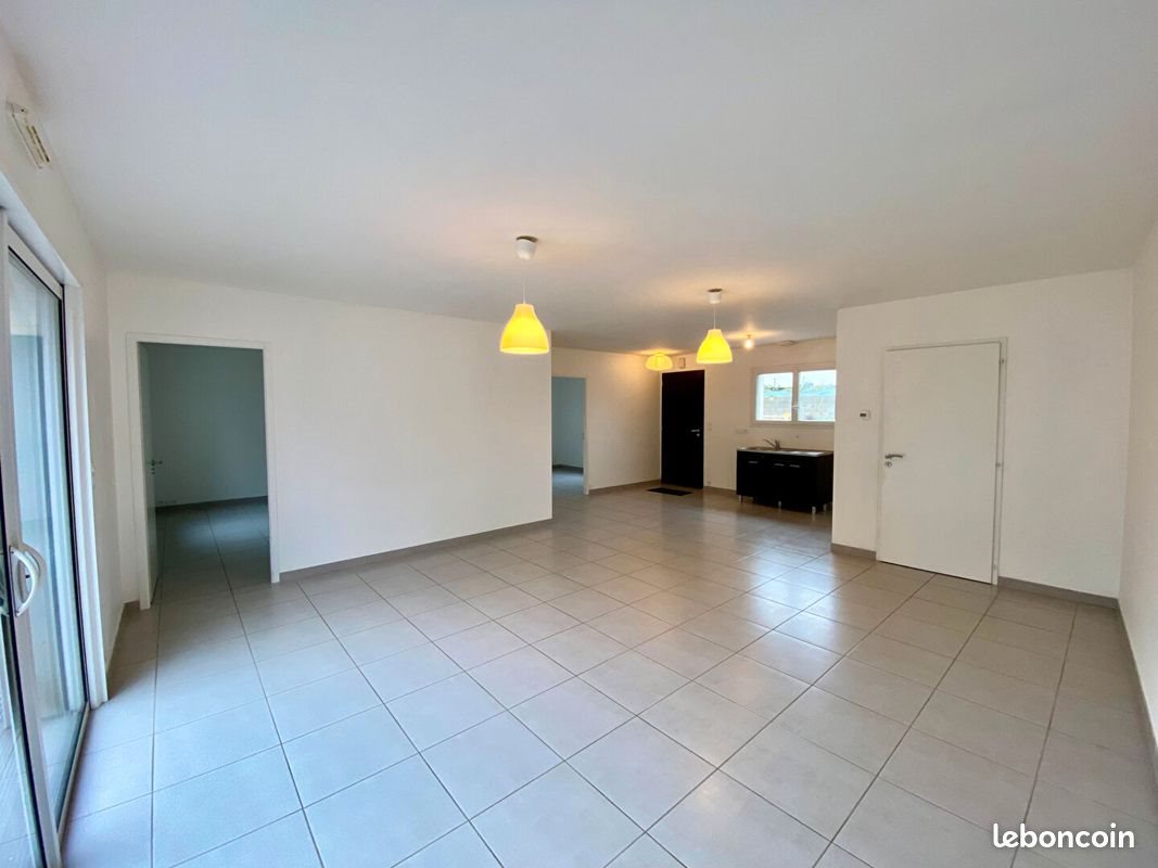 Maison à louer, 70m², Saint-Révérend