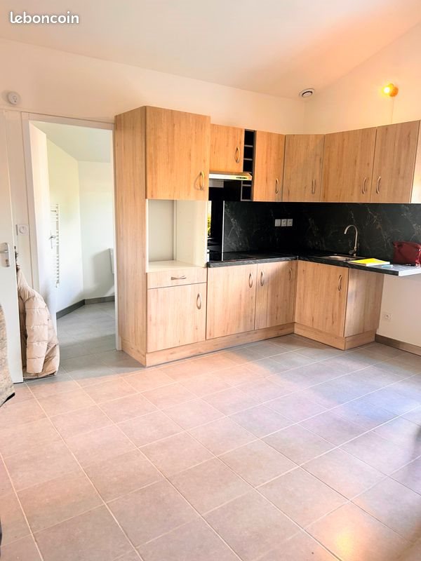 Appartement à louer, 45m², Rousson
