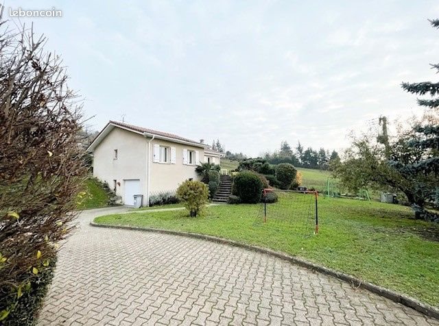 Maison à louer, 80m², Luzinay