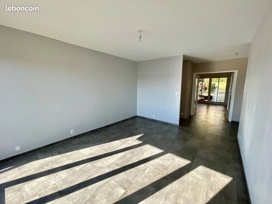 Appartement à louer, 97m², Saint-Genest-Lerpt