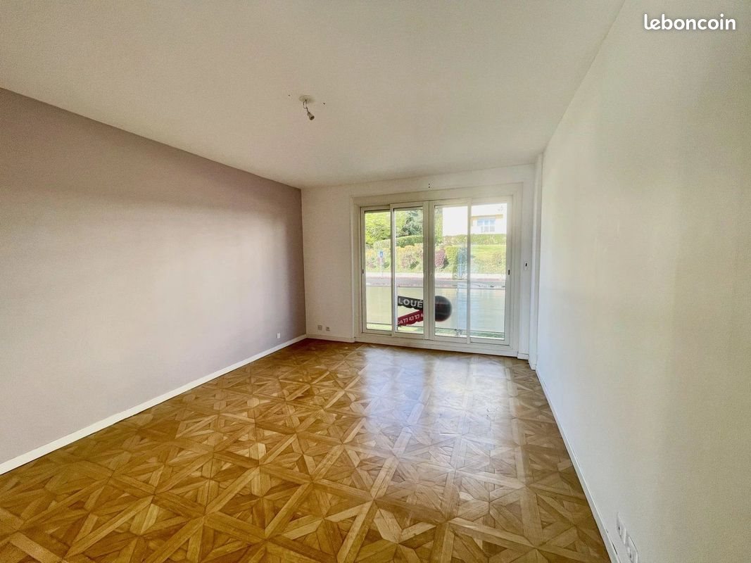 Appartement à louer, 97m², Saint-Genest-Lerpt