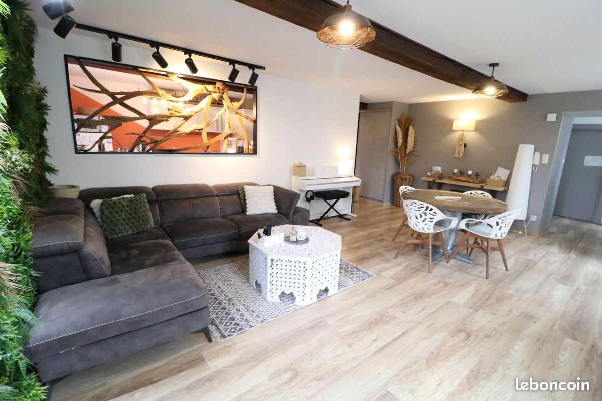 Appartement à vendre, 135m², Montigny-lès-Vesoul