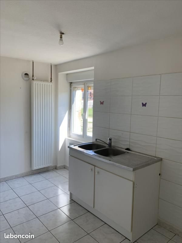 Appartement à louer, 85m², Lure