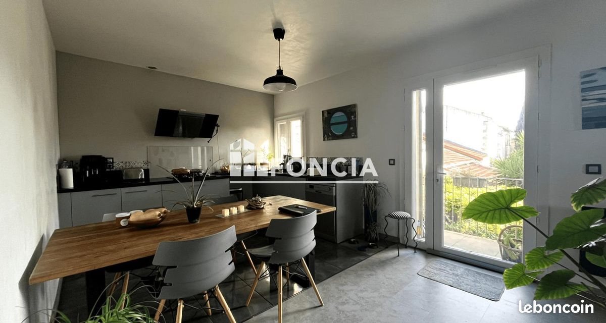 Appartement à vendre, 115m², Nîmes