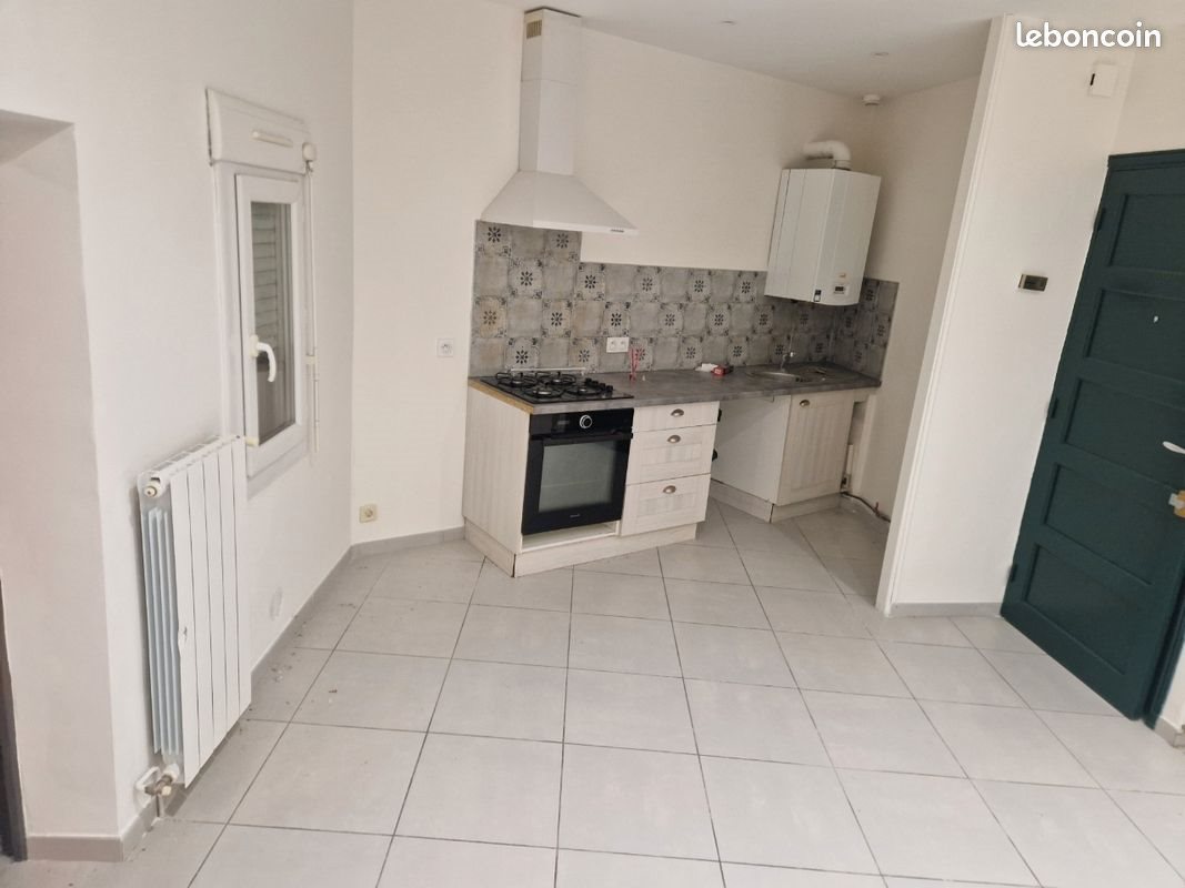 Appartement à louer, 50m², Pont-Saint-Esprit