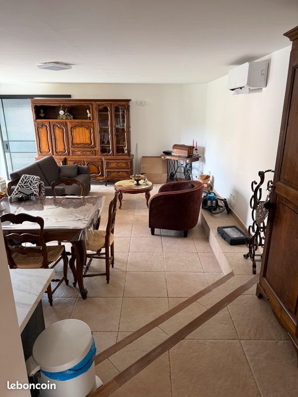 Appartement à louer, 80m², Lédenon