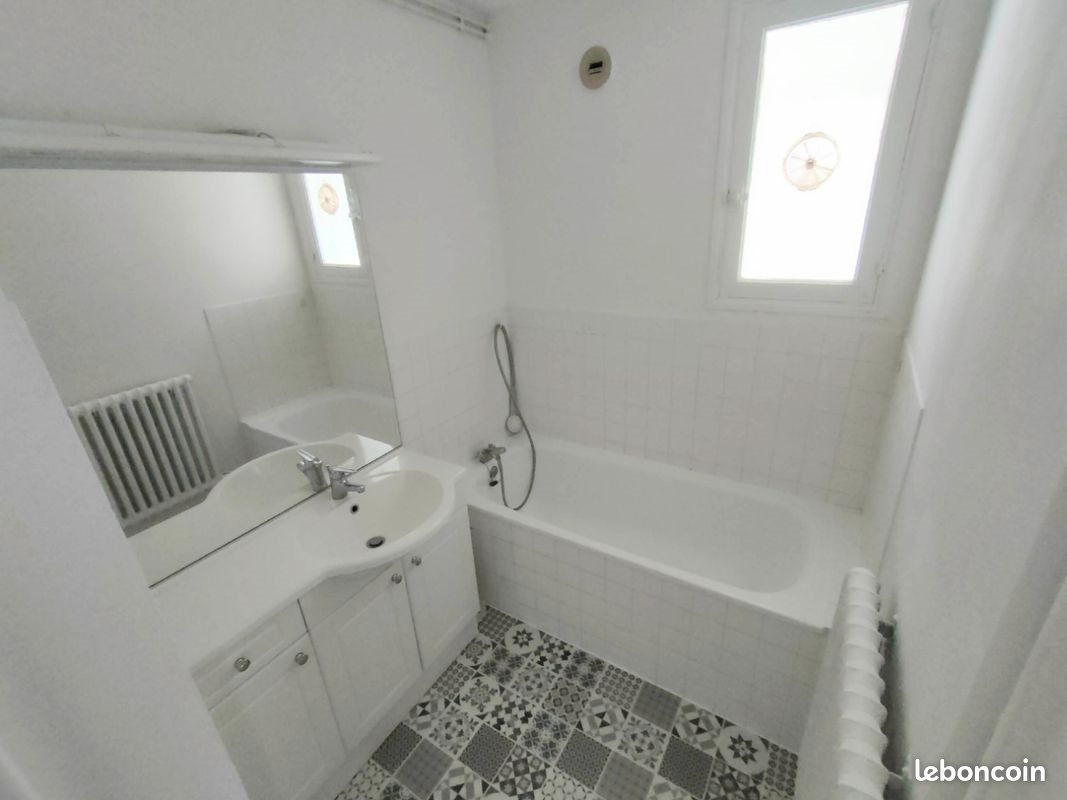 Appartement à vendre, 70m², Descartes
