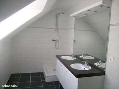 Appartement à louer, 82m², Etel