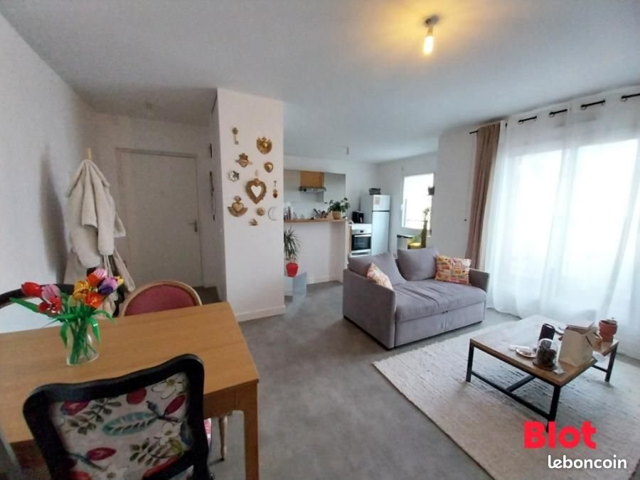 Appartement à louer, 62m², Noyal-Châtillon-sur-Seiche