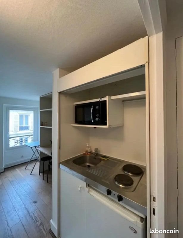 Appartement à louer, 17m², Paris 8ème
