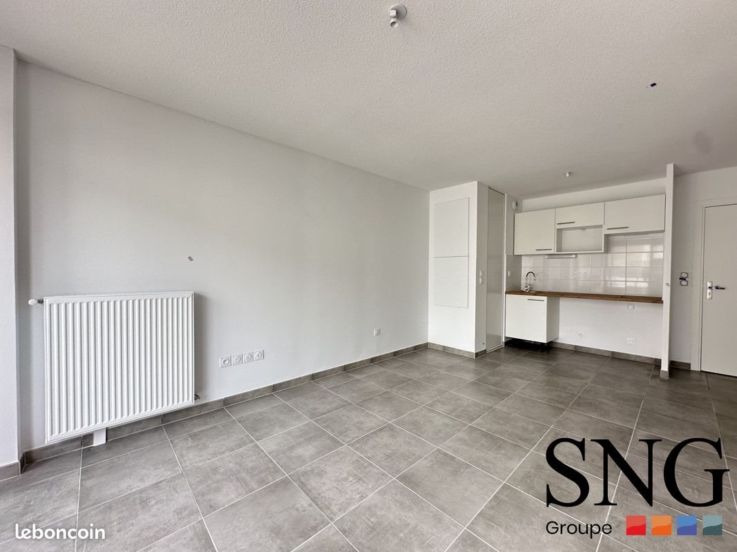 Appartement à louer, 40m², Eaunes