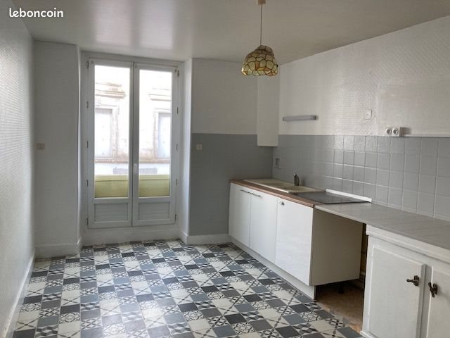 Appartement à louer, 138m², Nontron