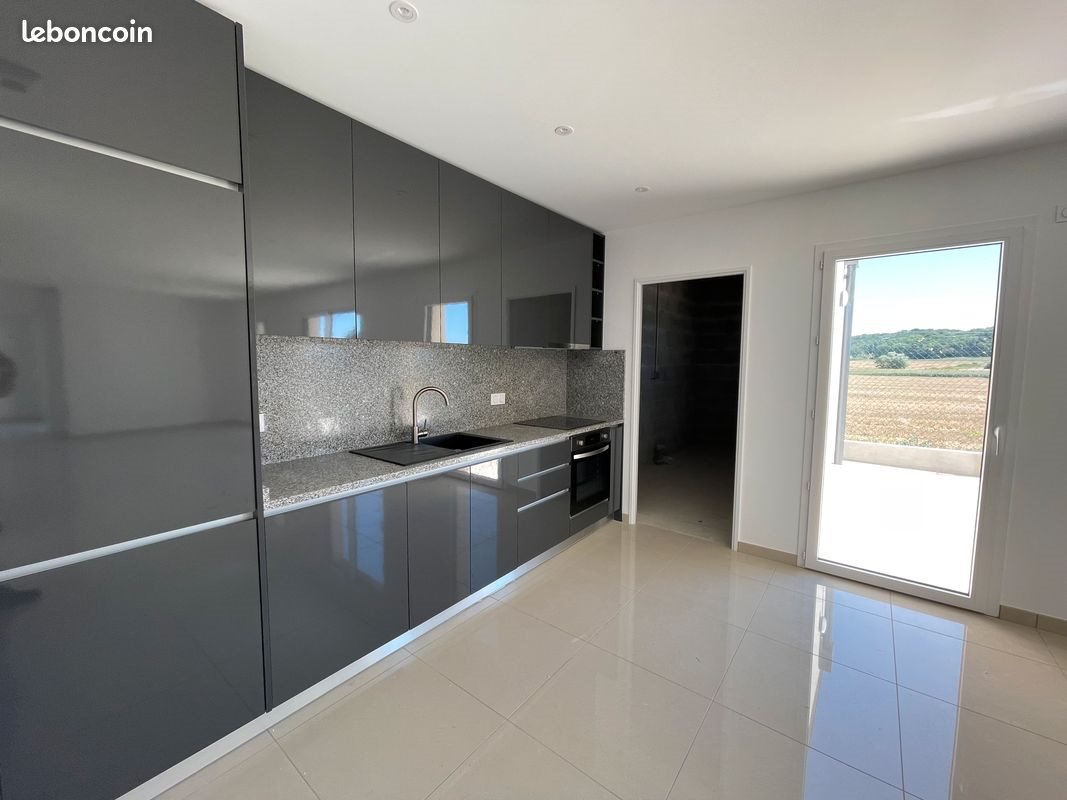 Maison à louer, 115m², Communay