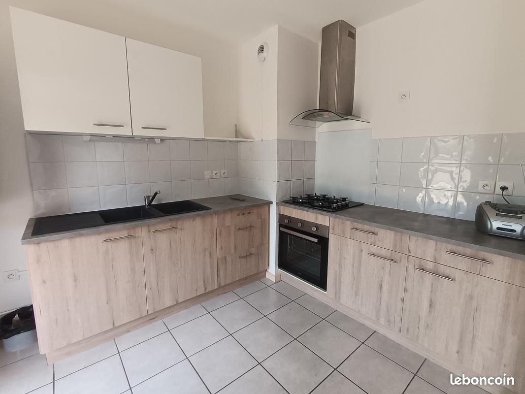 Appartement à louer, 49m², Albertville