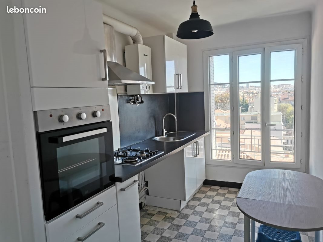Appartement à louer, 67m², Toulon