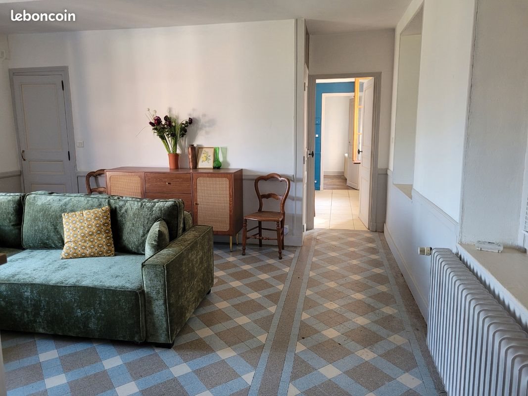 Appartement à louer, 65m², Montbouy