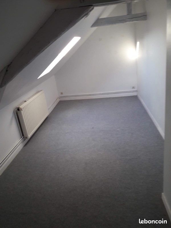 Appartement à louer, 70m², Gennes