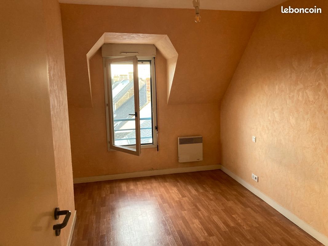 Appartement à louer, 34m², Evron