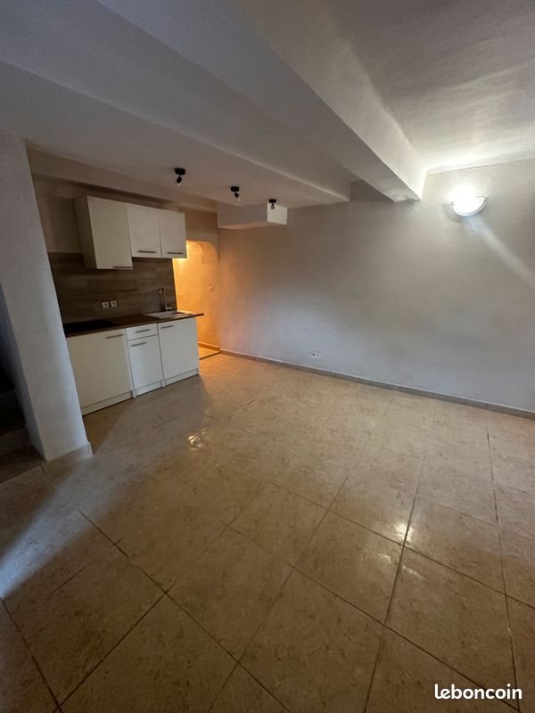 Maison à louer, 68m², Lorgues