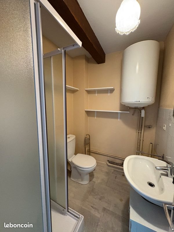 Appartement à louer, 30m², Riom-ès-Montagnes