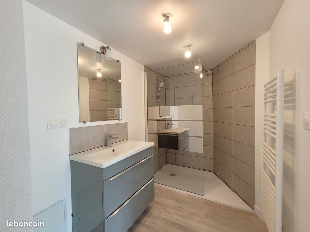 Appartement à louer, 61m², Angoulins