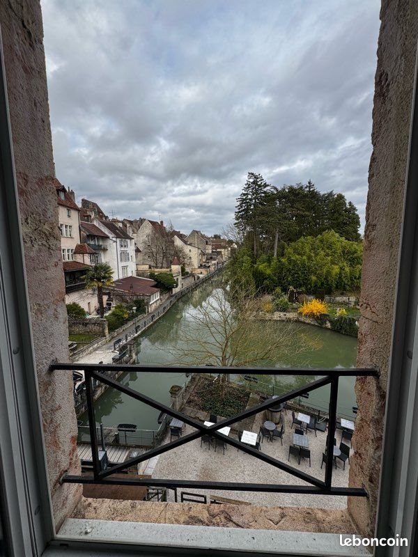 Appartement à louer, 45m², Dole