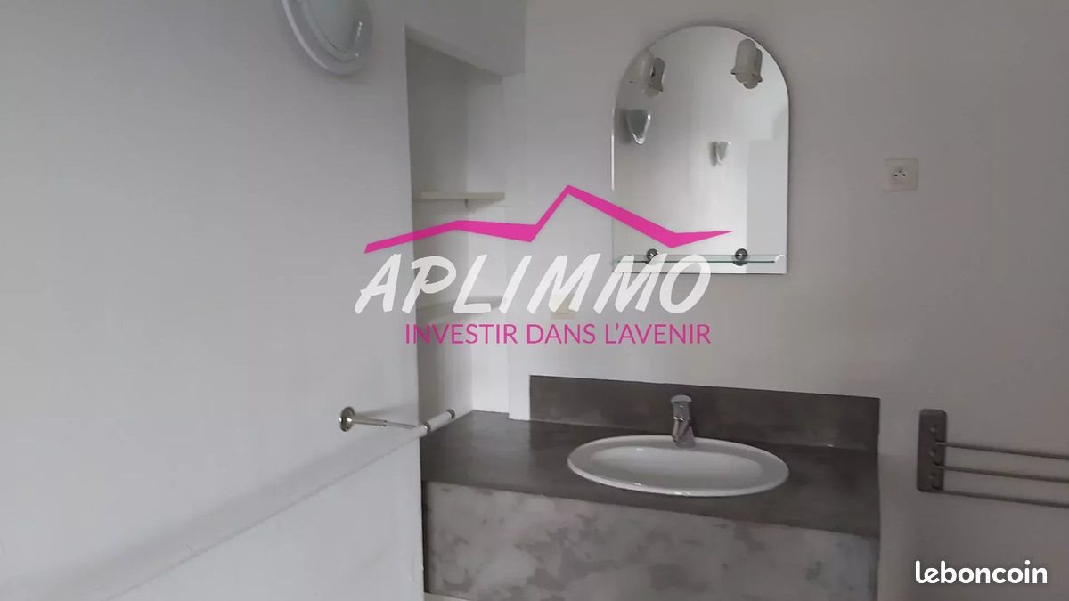 Appartement à louer, 35m², Rochemaure