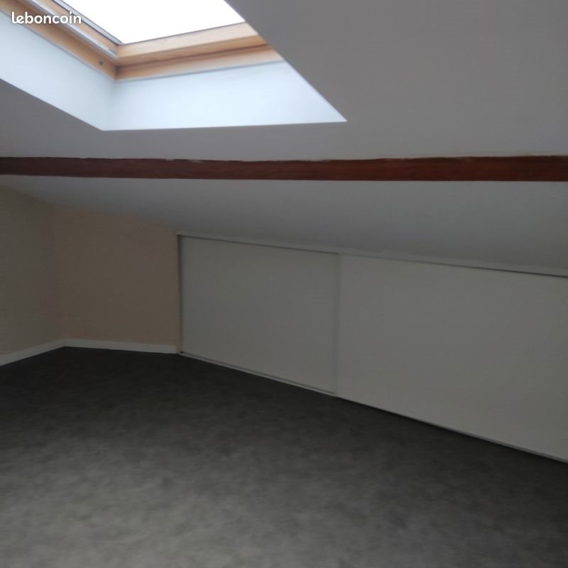 Appartement à louer, 71m², Pontpierre