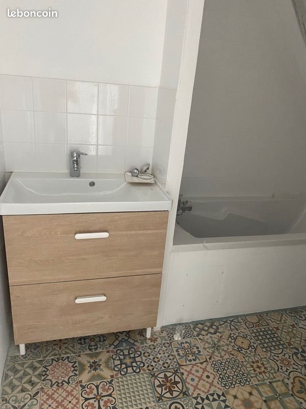 Maison à louer, 65m², Saint-Salvadour