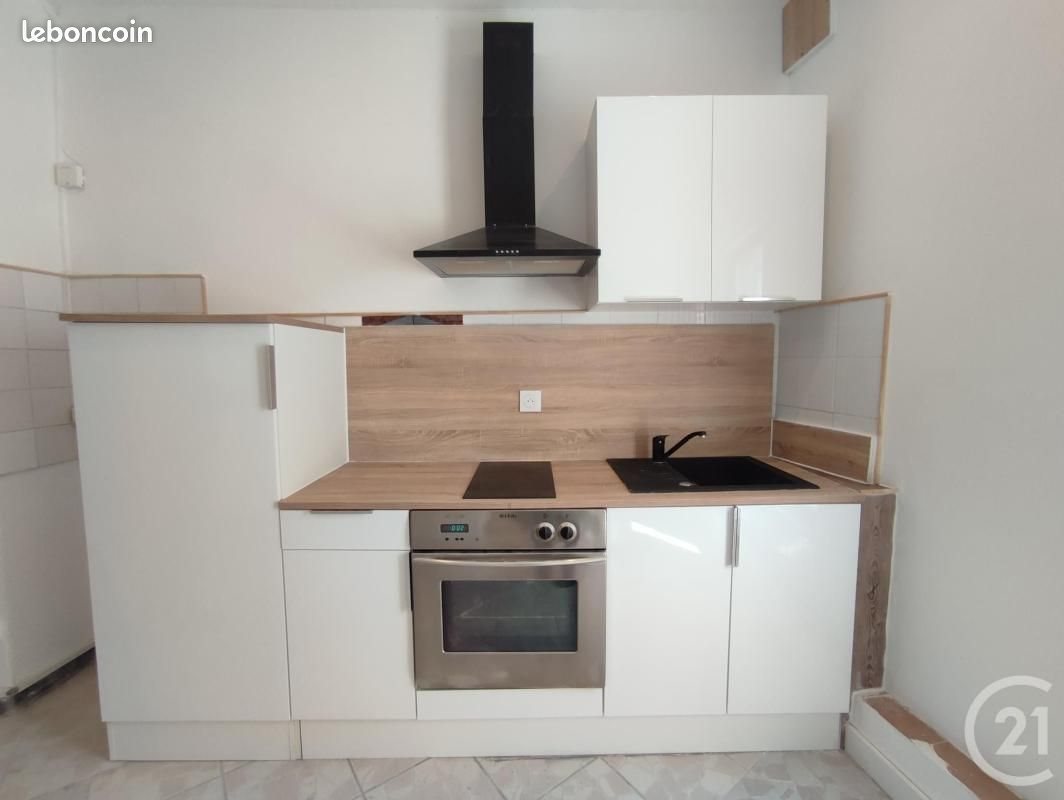 Appartement à louer, 43m², Sommières