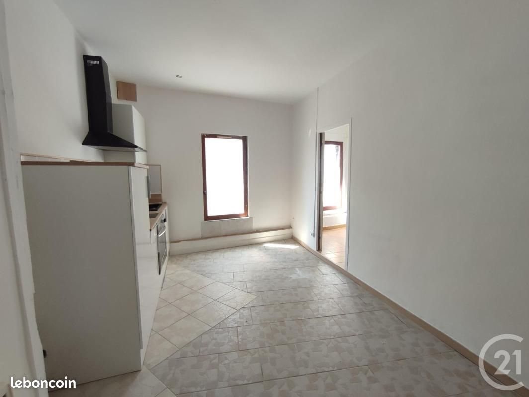 Appartement à louer, 43m², Sommières