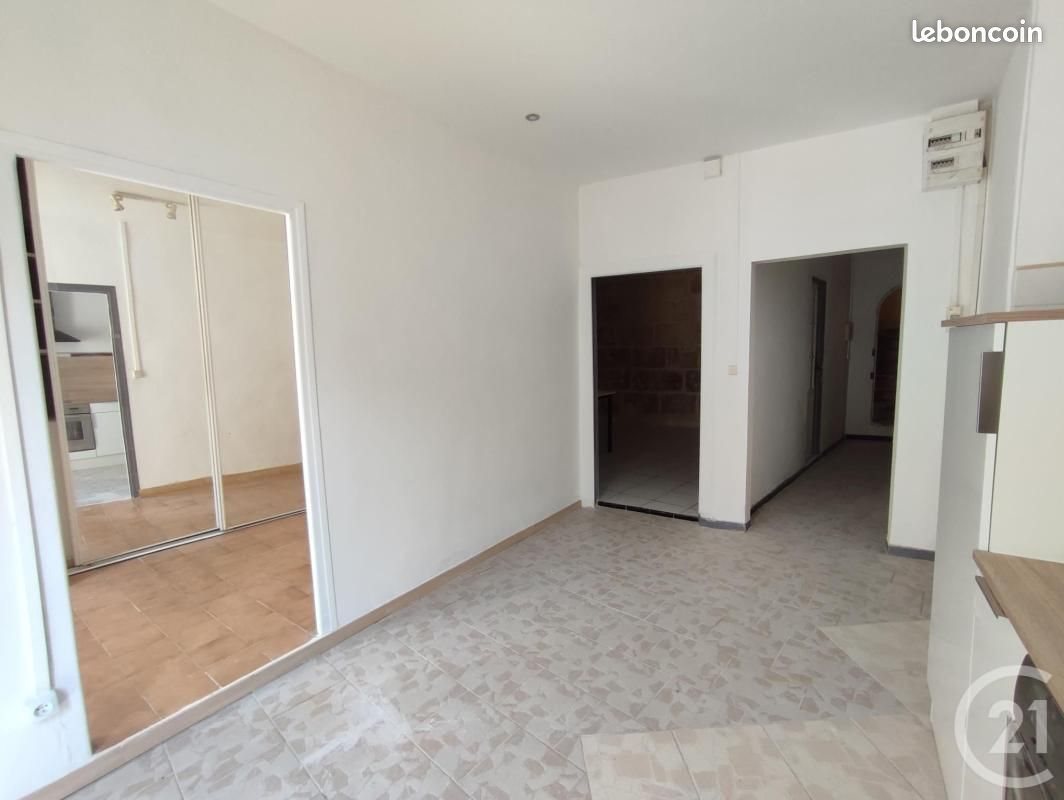 Appartement à louer, 43m², Sommières