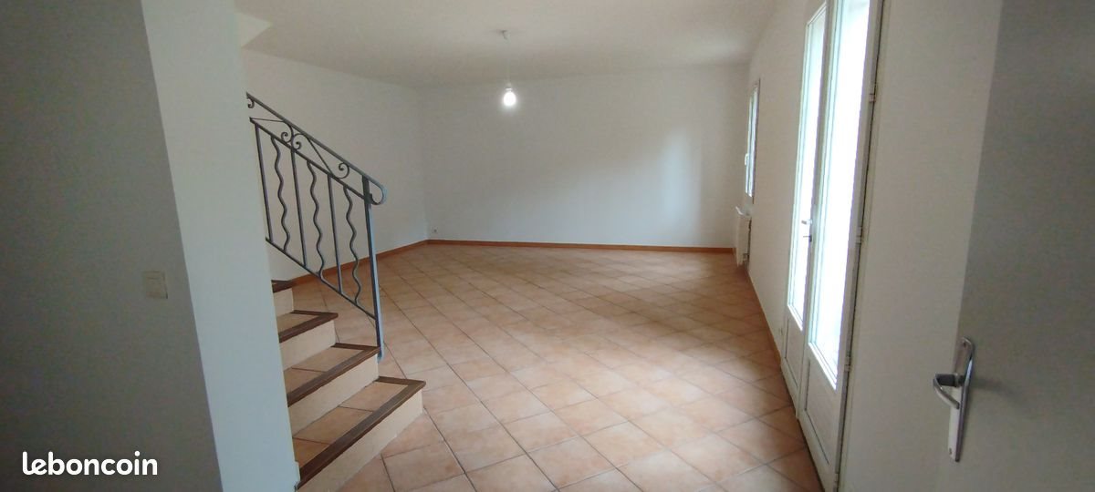 Maison à louer, 88m², Pertuis