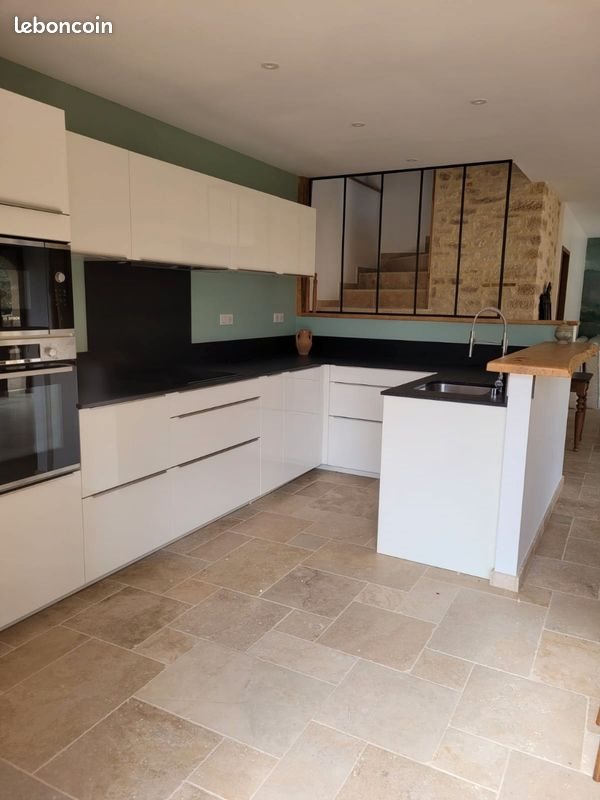 Maison à louer, 95m², Camburat