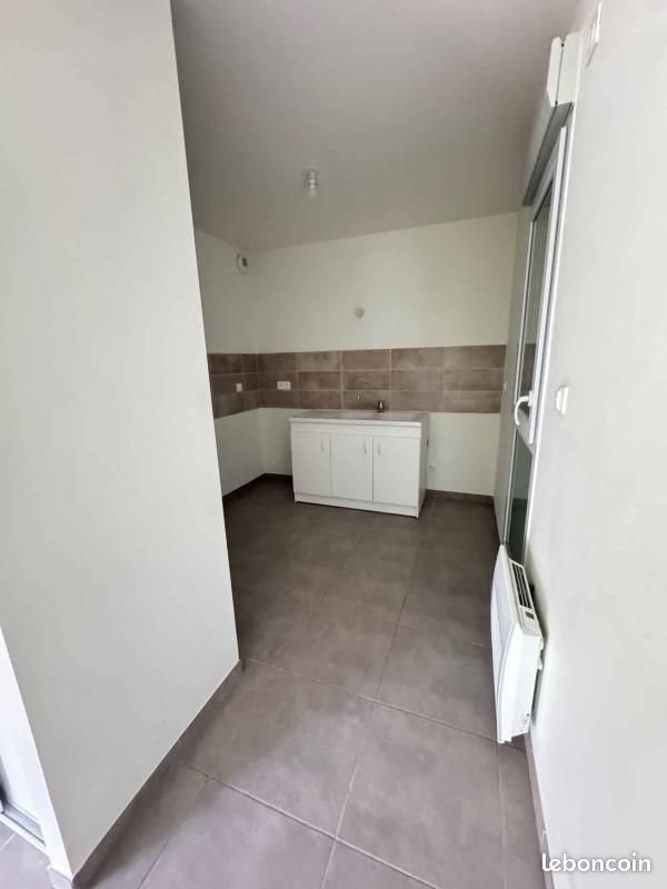 Appartement à louer, 35m², Saint-Julien-les-Villas