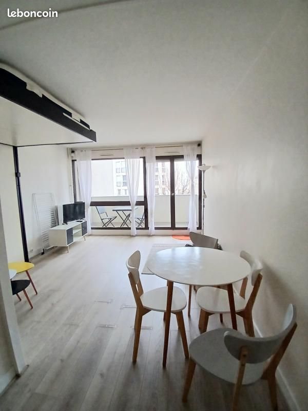 Appartement à louer, 29m², Paris 20ème