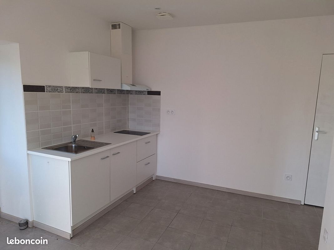Appartement à louer, 34m², Montayral