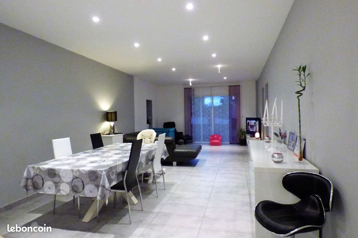Appartement à louer, 120m², Etoile-sur-Rhône