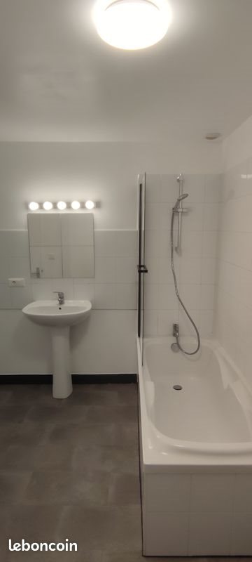 Maison à louer, 55m², Saint-Etienne-de-Montluc