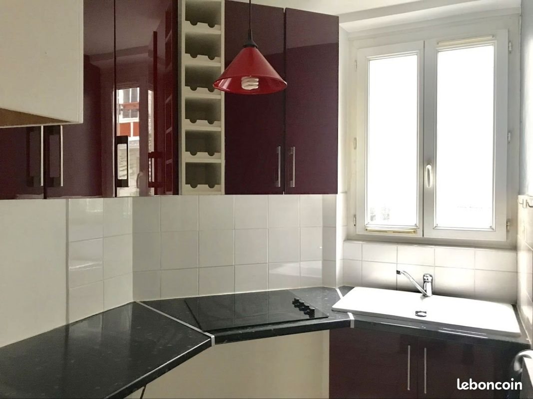 Appartement à louer, 45m², Paris 18ème