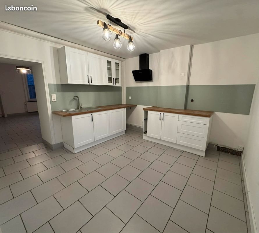 Maison à louer, 95m², Cerfontaine