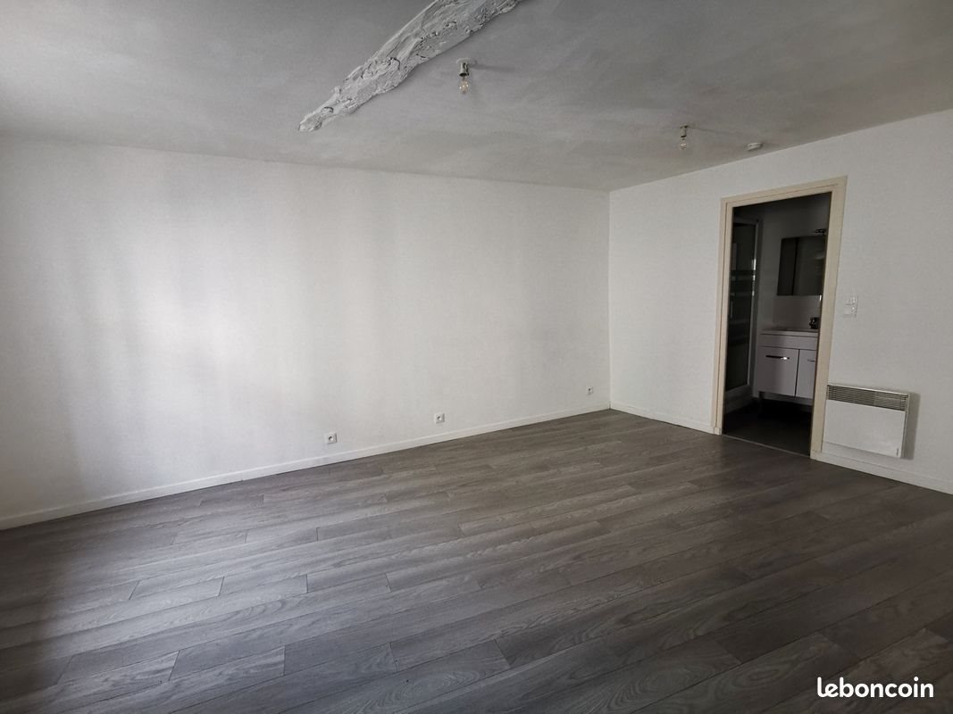 Appartement à louer, 30m², Cuers
