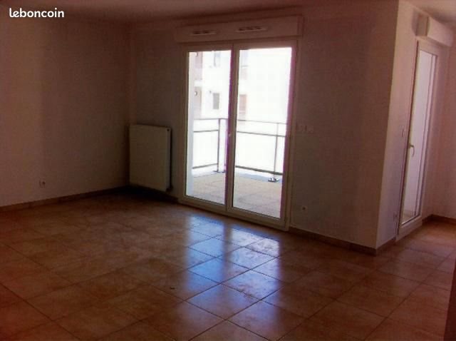 Appartement à louer, 75m², Meyzieu